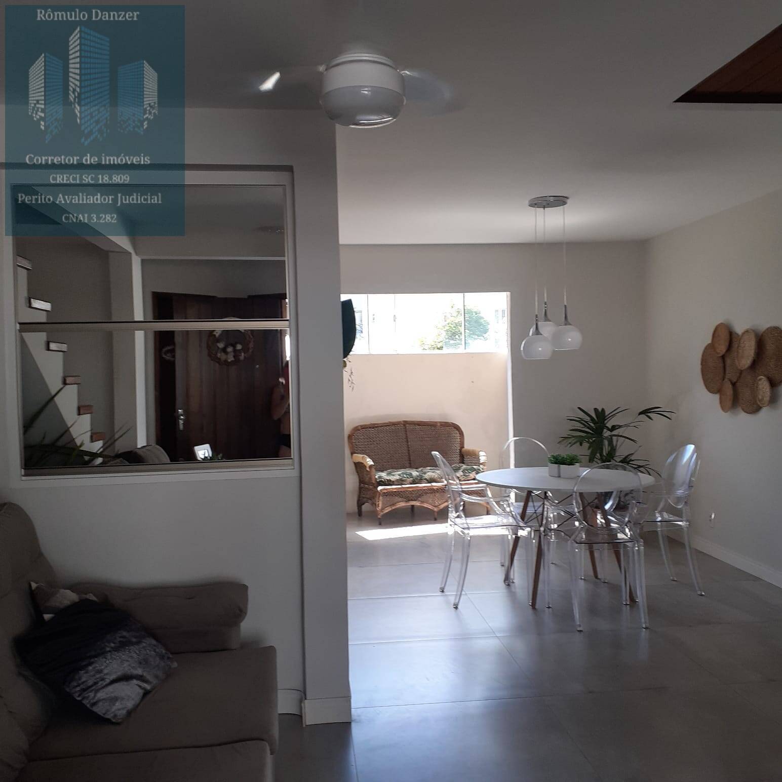 Casa à venda com 2 quartos, 110m² - Foto 4