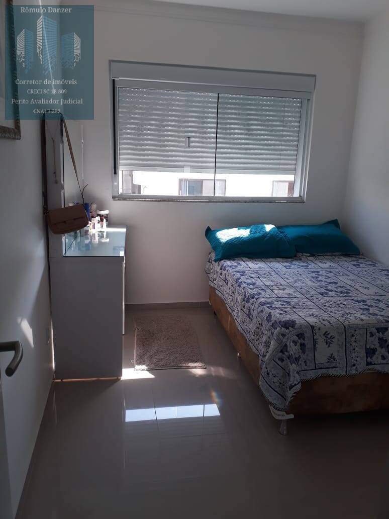 Apartamento à venda com 3 quartos - Foto 12