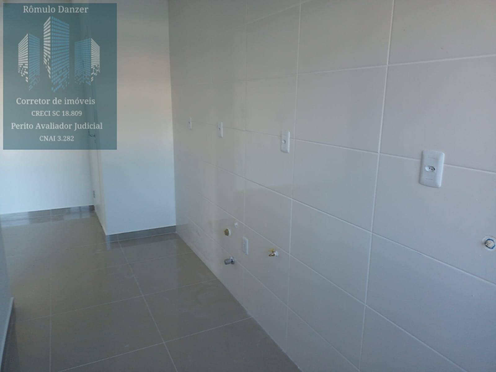 Apartamento à venda com 2 quartos, 58m² - Foto 12