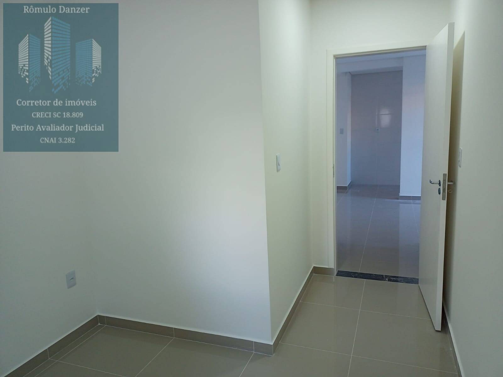 Apartamento à venda com 2 quartos, 58m² - Foto 20