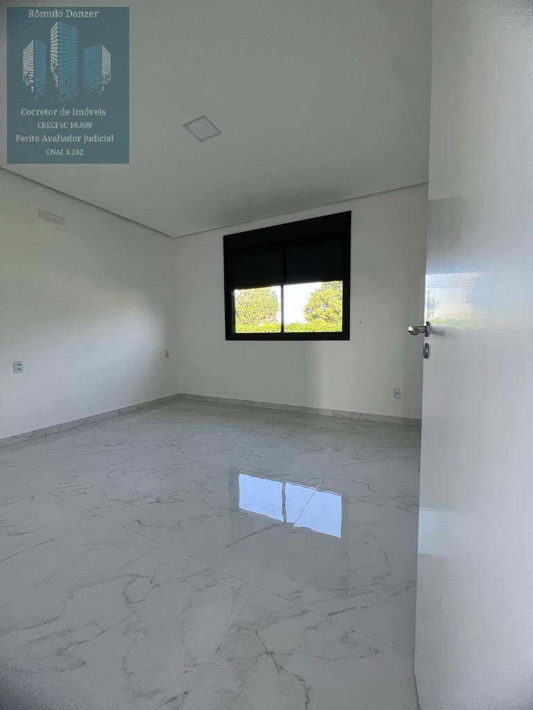 Casa à venda com 4 quartos, 197m² - Foto 18