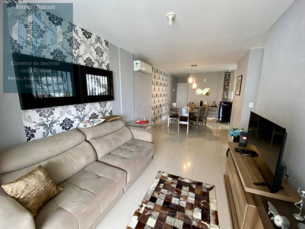 Apartamento à venda com 3 quartos, 109m² - Foto 2