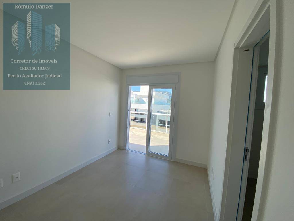 Apartamento à venda com 3 quartos, 211m² - Foto 12