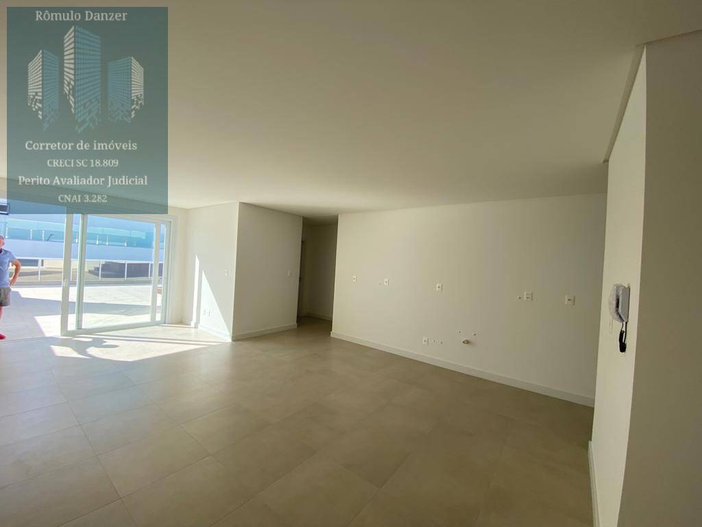 Apartamento à venda com 3 quartos, 211m² - Foto 11