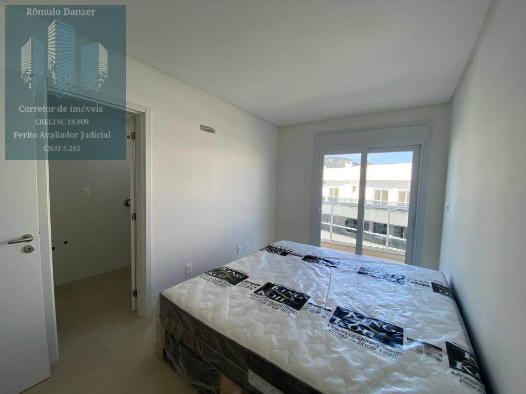 Apartamento à venda com 3 quartos, 211m² - Foto 15