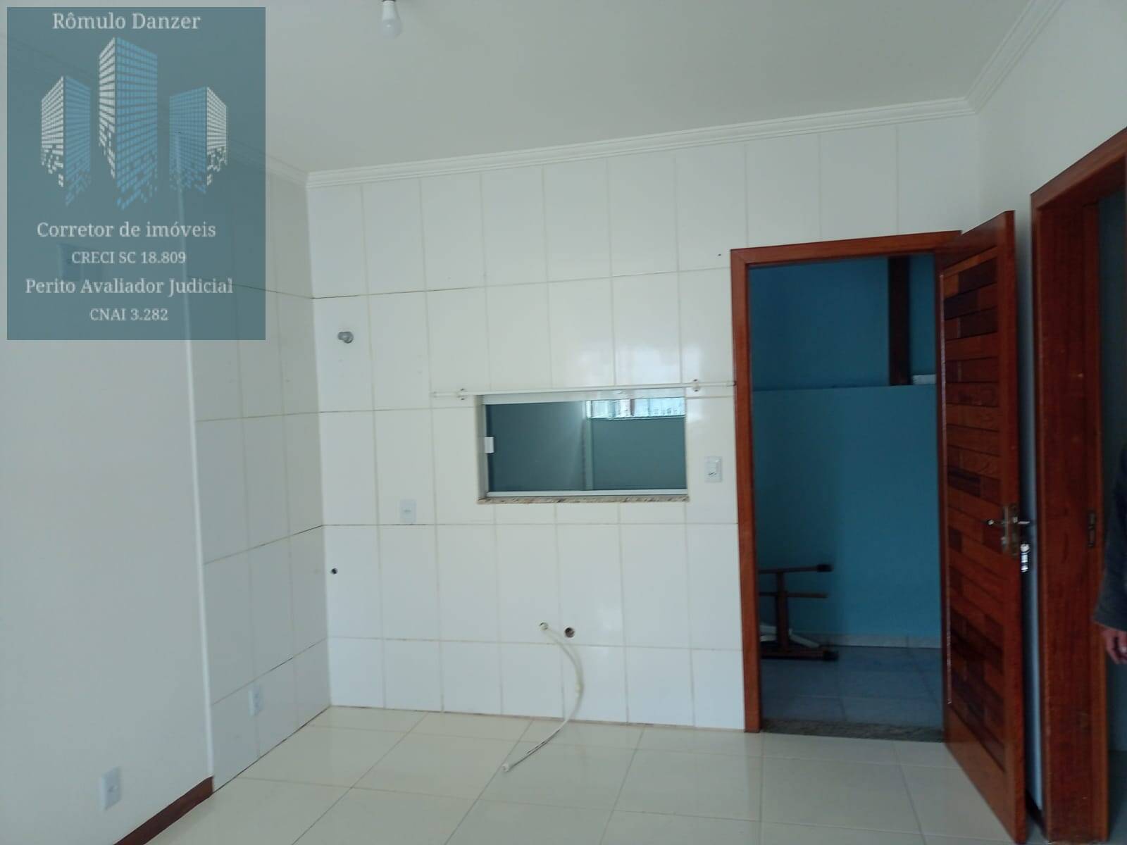 Casa à venda com 2 quartos, 80m² - Foto 11