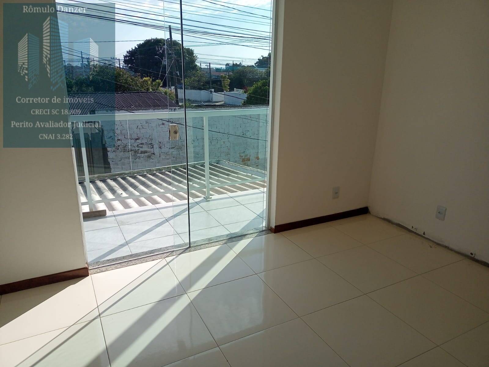 Casa à venda com 2 quartos, 80m² - Foto 18