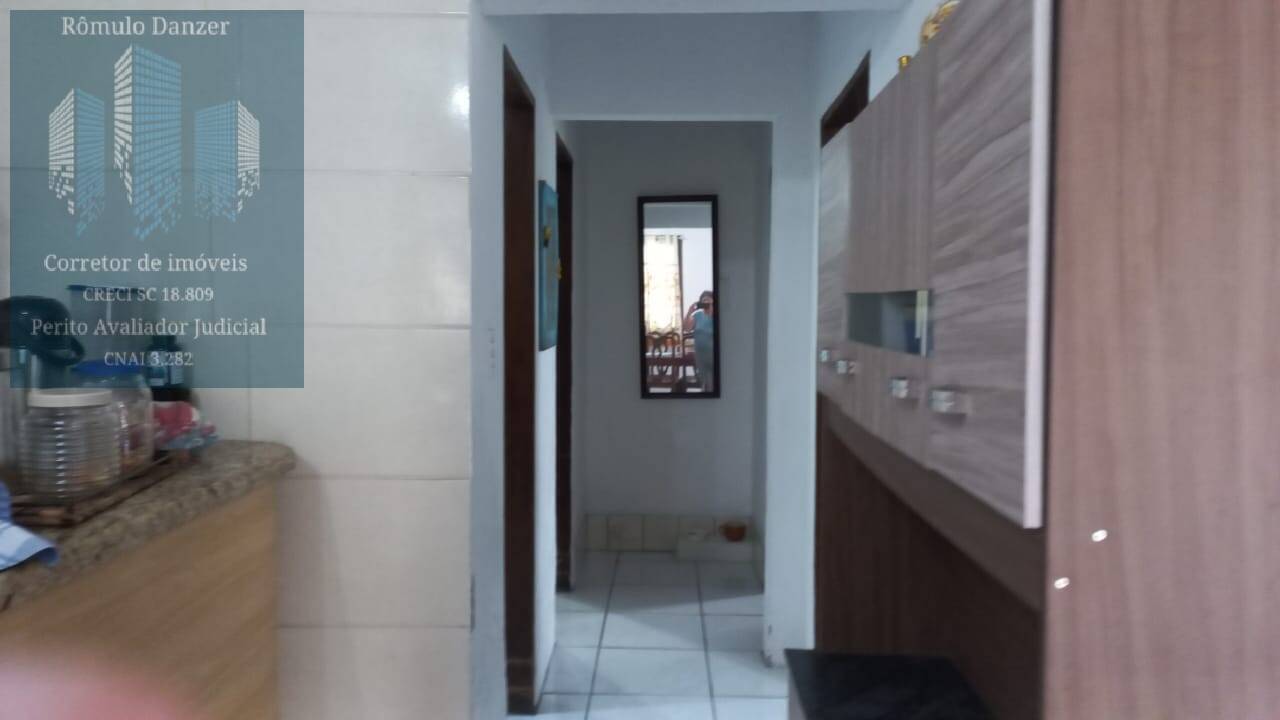 Casa à venda com 3 quartos, 130m² - Foto 11