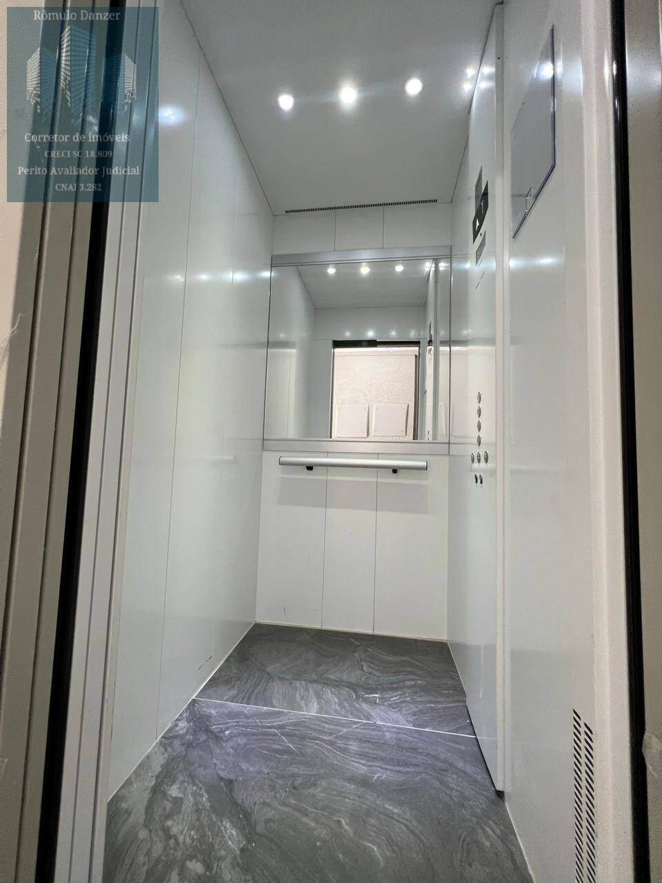 Apartamento à venda com 2 quartos, 76m² - Foto 7