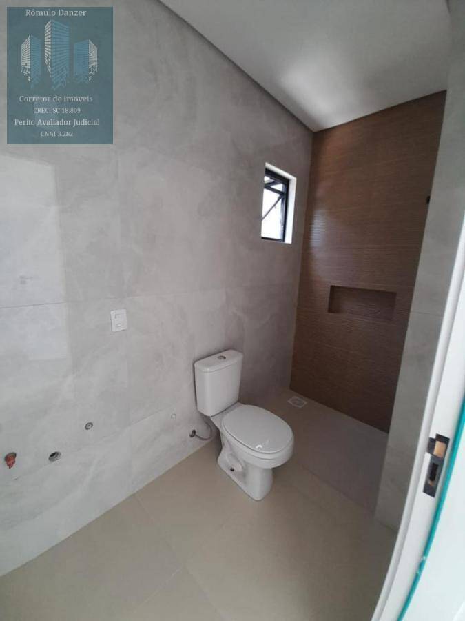 Casa à venda com 4 quartos, 205m² - Foto 22