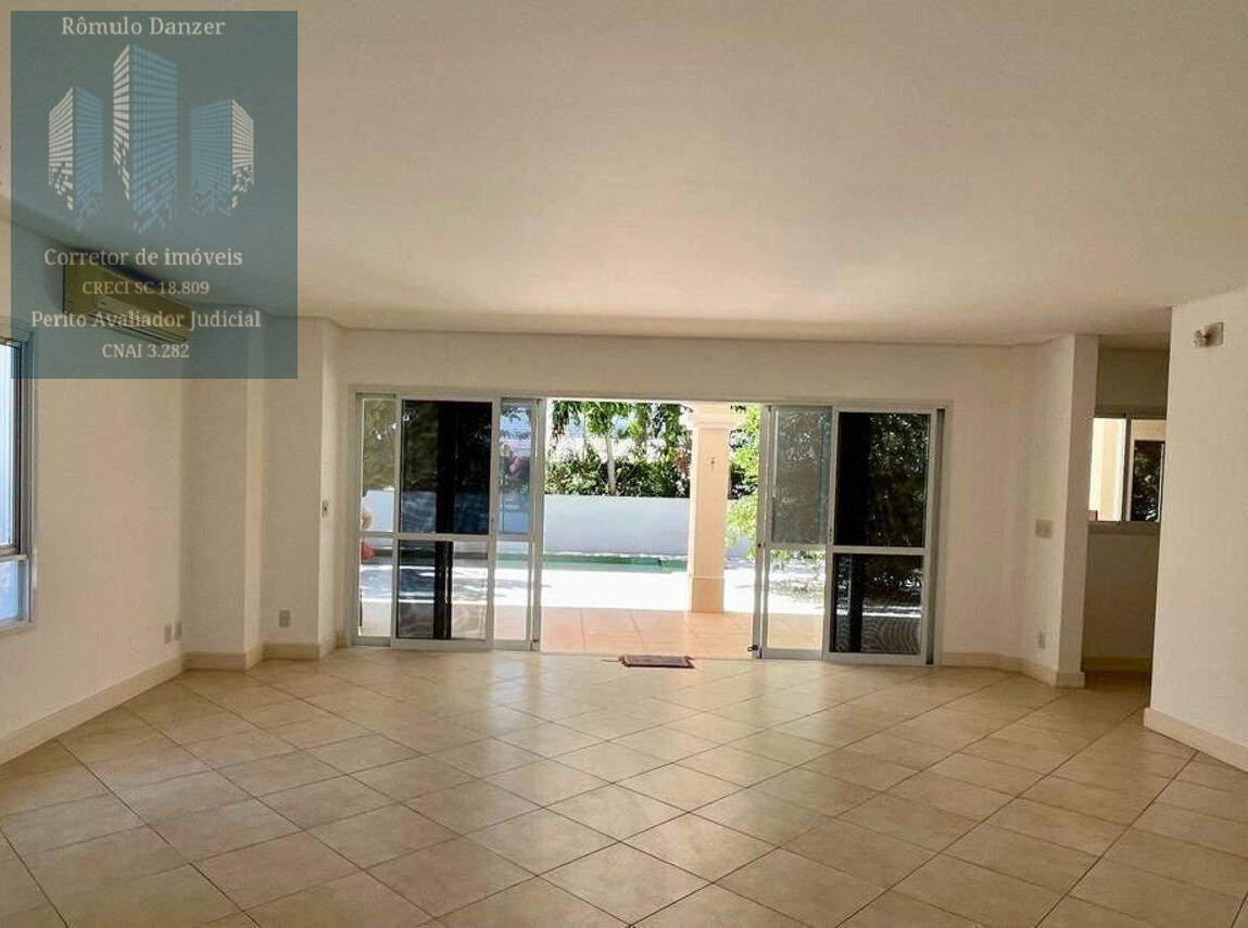 Casa à venda com 4 quartos, 365m² - Foto 3