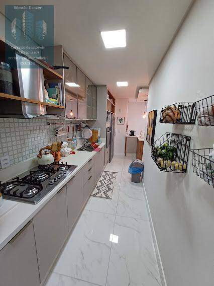 Apartamento à venda com 3 quartos, 146m² - Foto 1