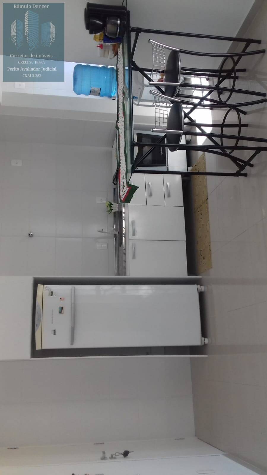 Apartamento à venda com 2 quartos, 70m² - Foto 5