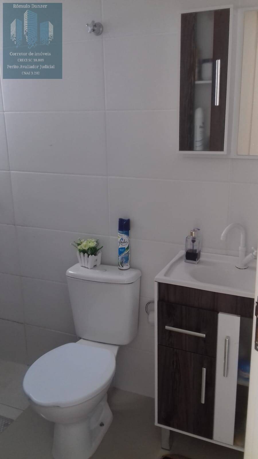 Apartamento à venda com 2 quartos, 70m² - Foto 3