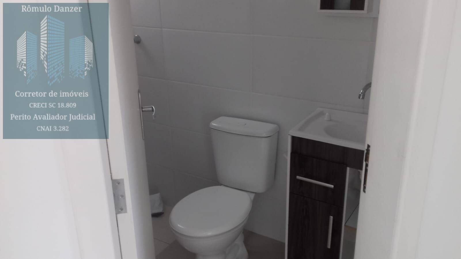 Apartamento à venda com 2 quartos, 70m² - Foto 10