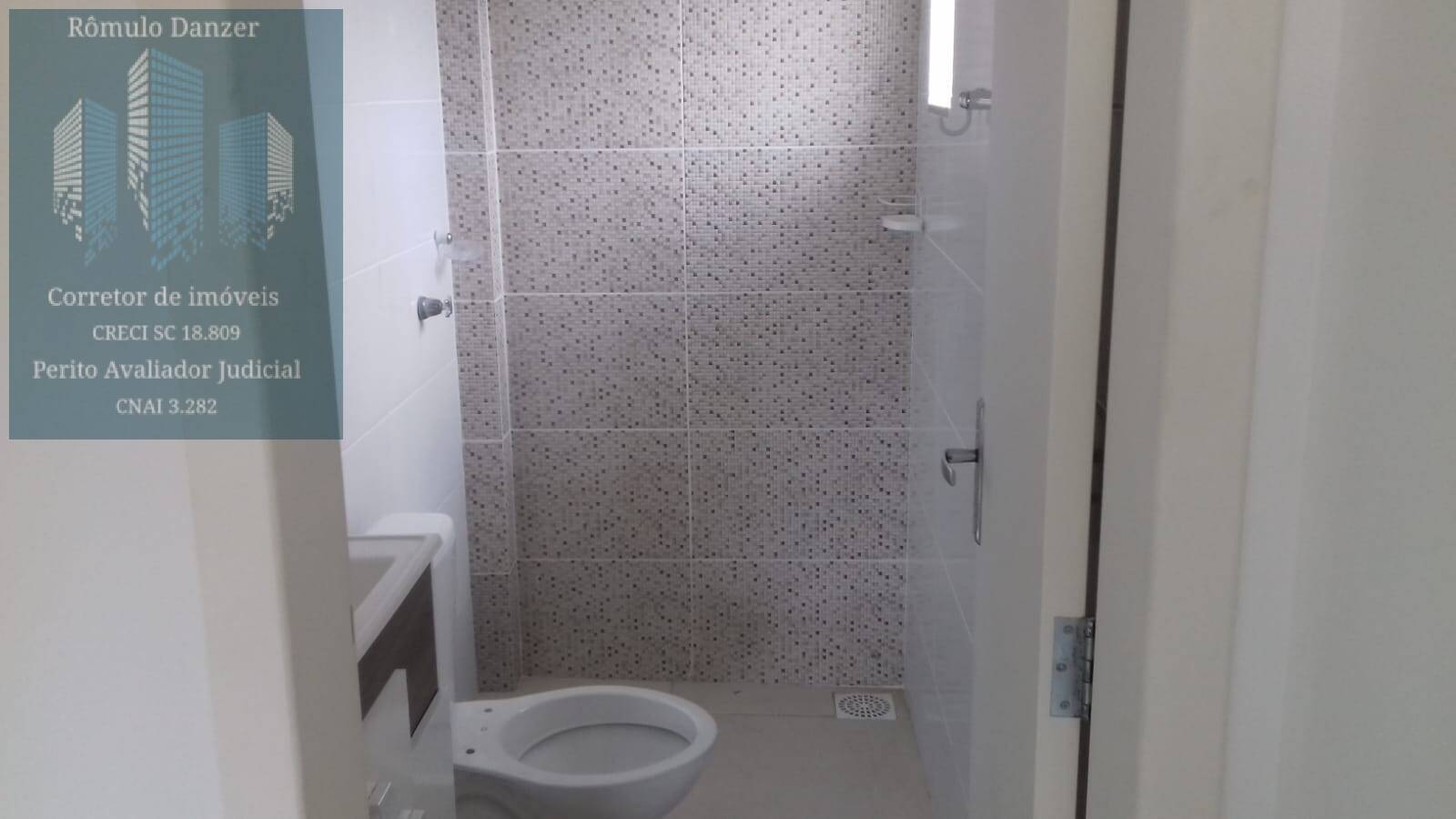 Apartamento à venda com 2 quartos, 70m² - Foto 12