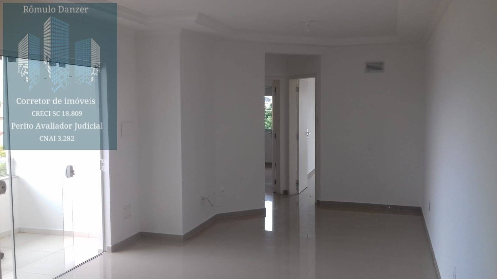 Apartamento à venda com 2 quartos, 70m² - Foto 15