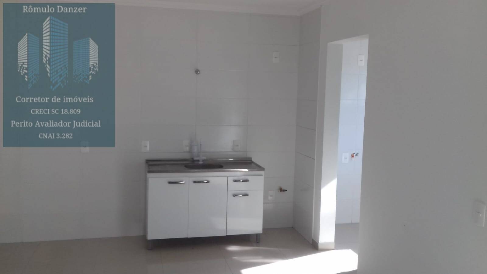 Apartamento à venda com 2 quartos, 70m² - Foto 21