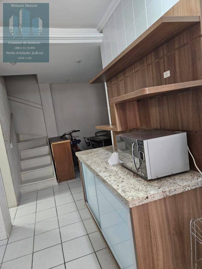 Apartamento à venda com 3 quartos, 150m² - Foto 3