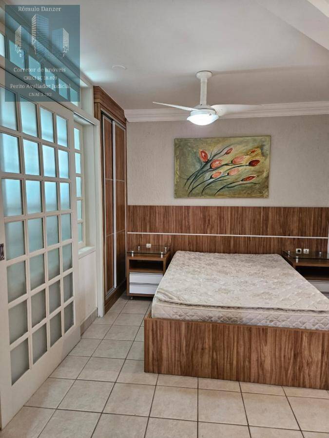 Apartamento à venda com 3 quartos, 150m² - Foto 6