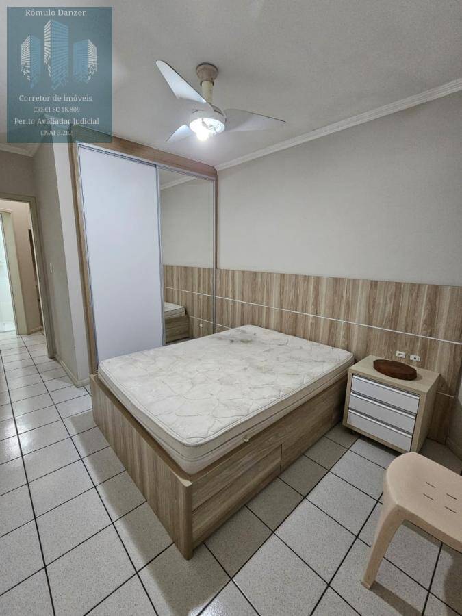 Apartamento à venda com 3 quartos, 150m² - Foto 13