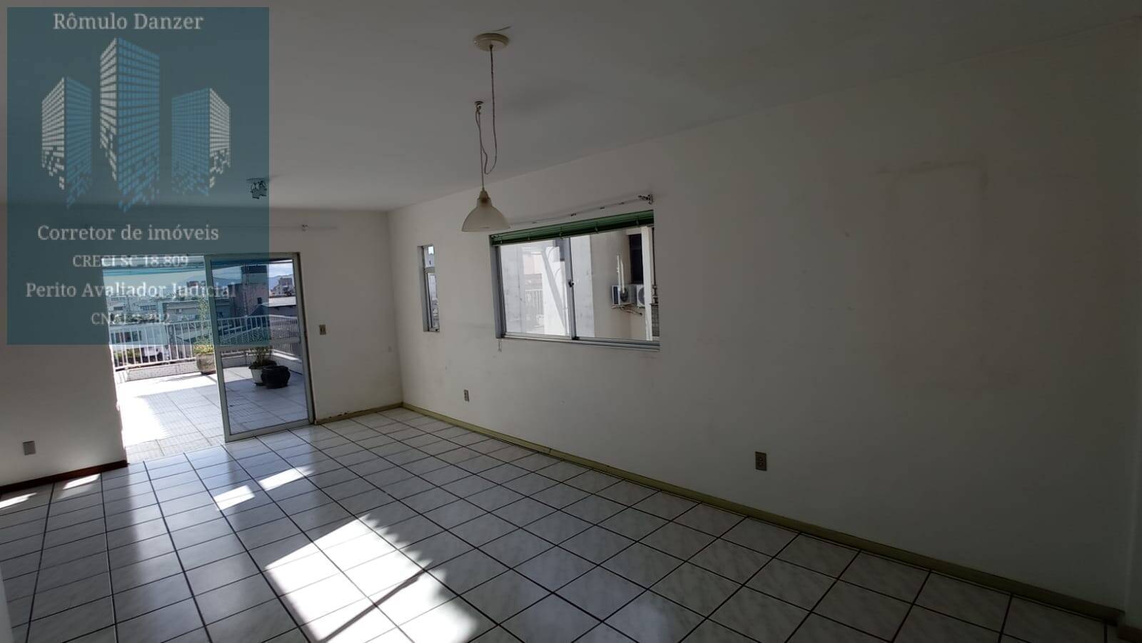 Apartamento à venda com 3 quartos, 170m² - Foto 11