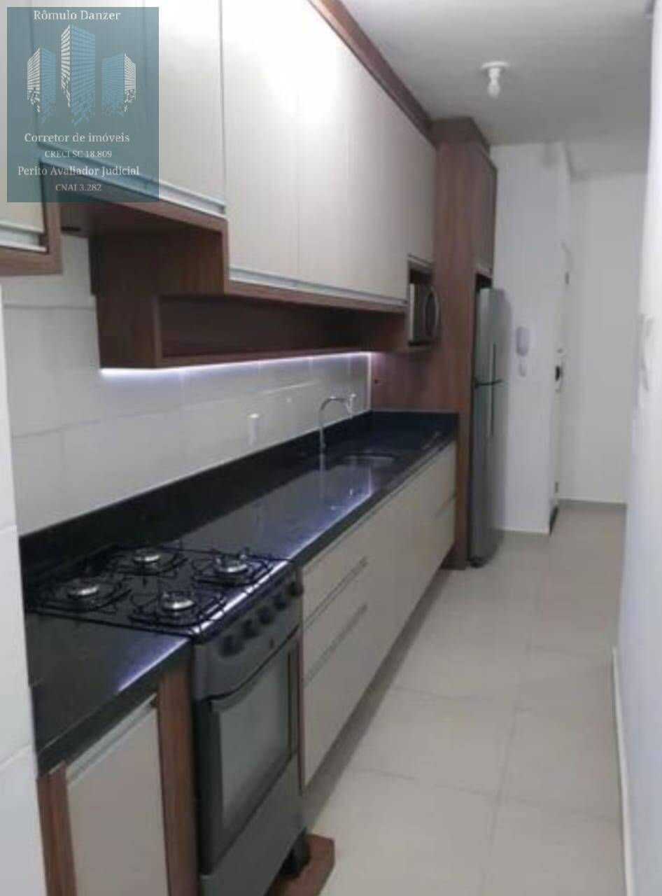 Apartamento à venda com 2 quartos, 68m² - Foto 3