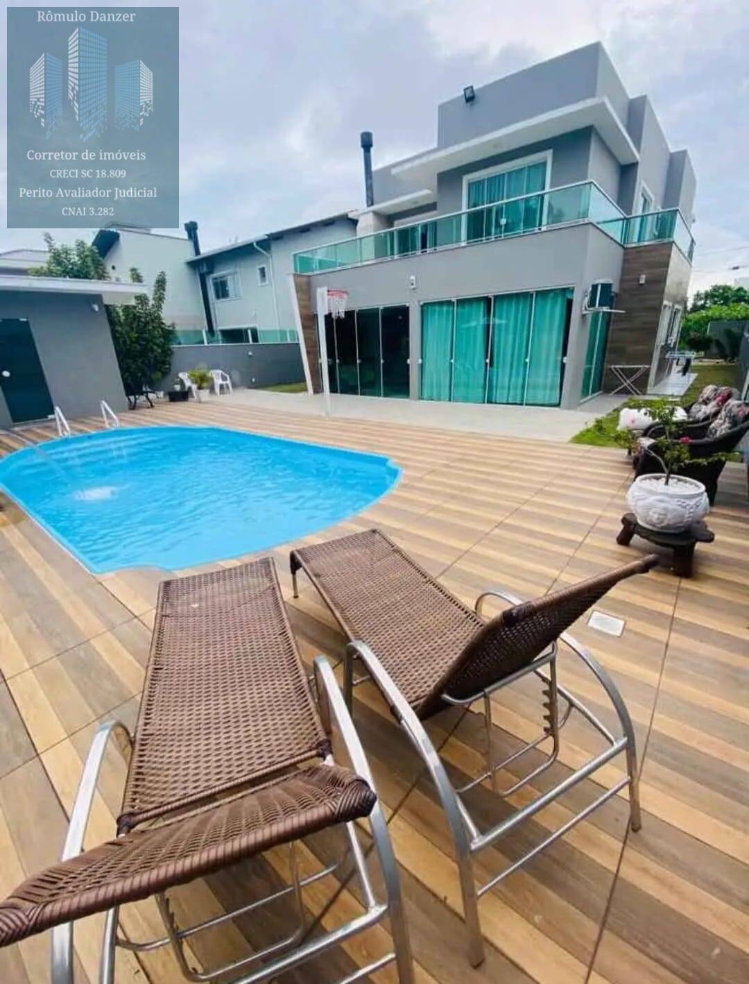 Casa à venda com 5 quartos, 320m² - Foto 3