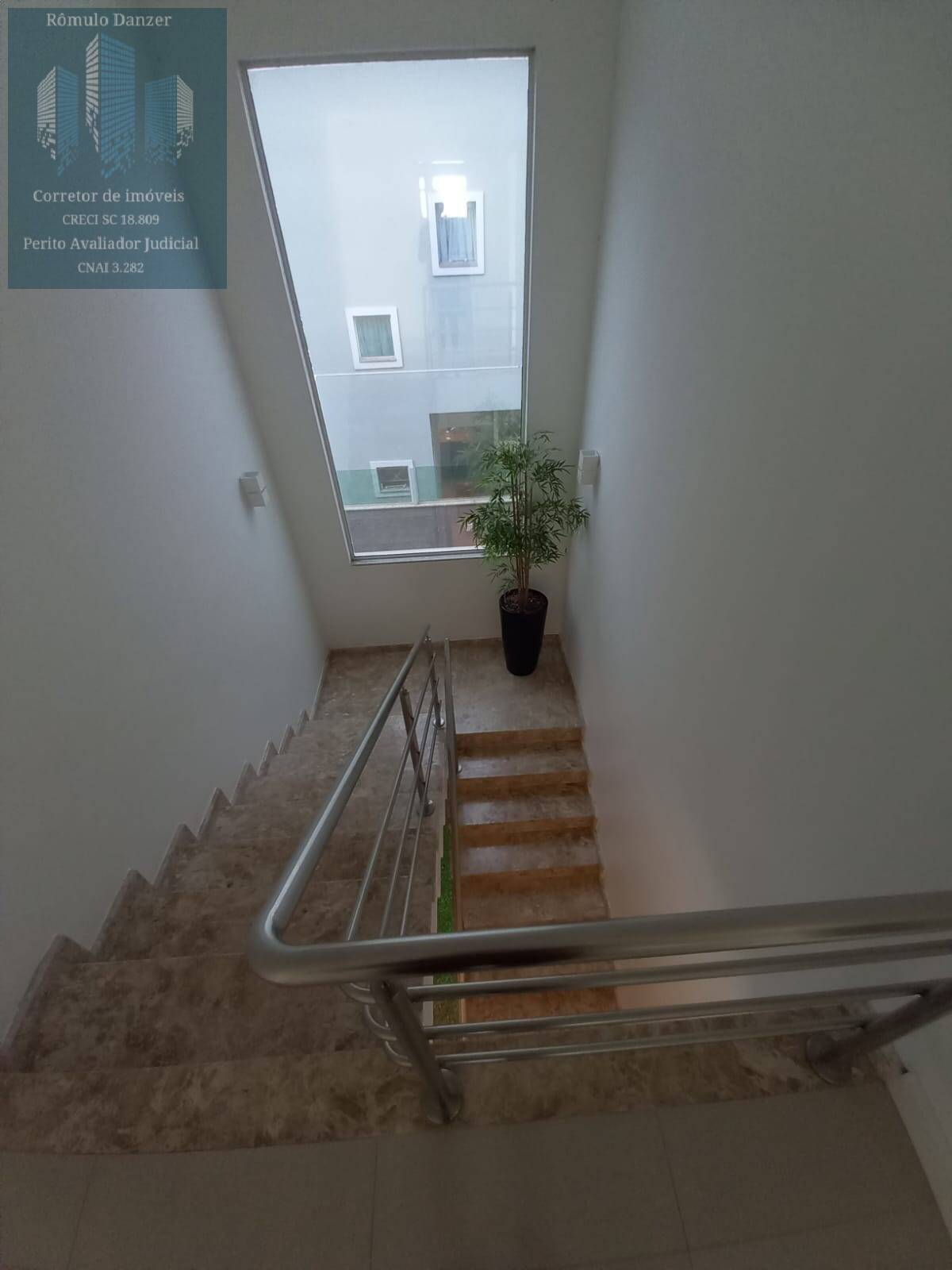 Casa à venda com 5 quartos, 320m² - Foto 33