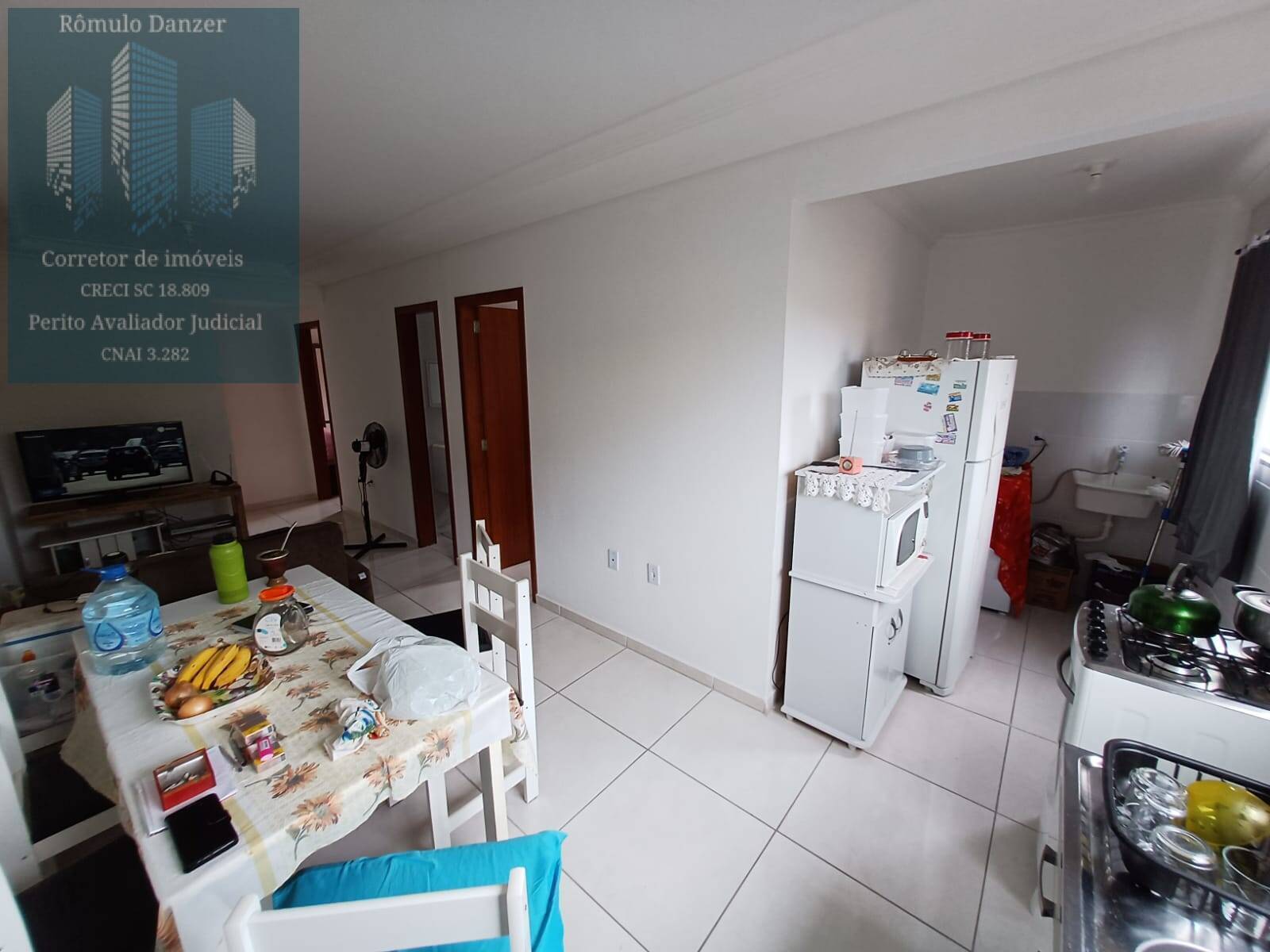 Apartamento à venda com 3 quartos, 82m² - Foto 2