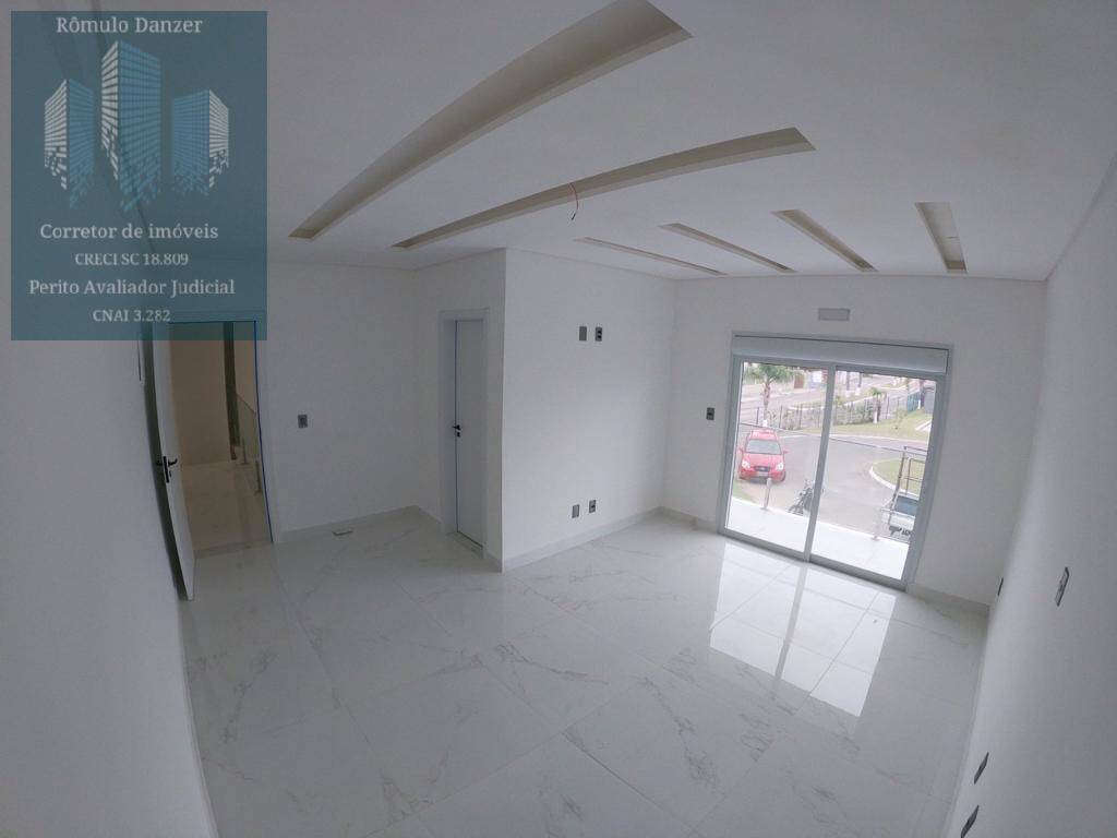 Casa à venda com 3 quartos, 212m² - Foto 16