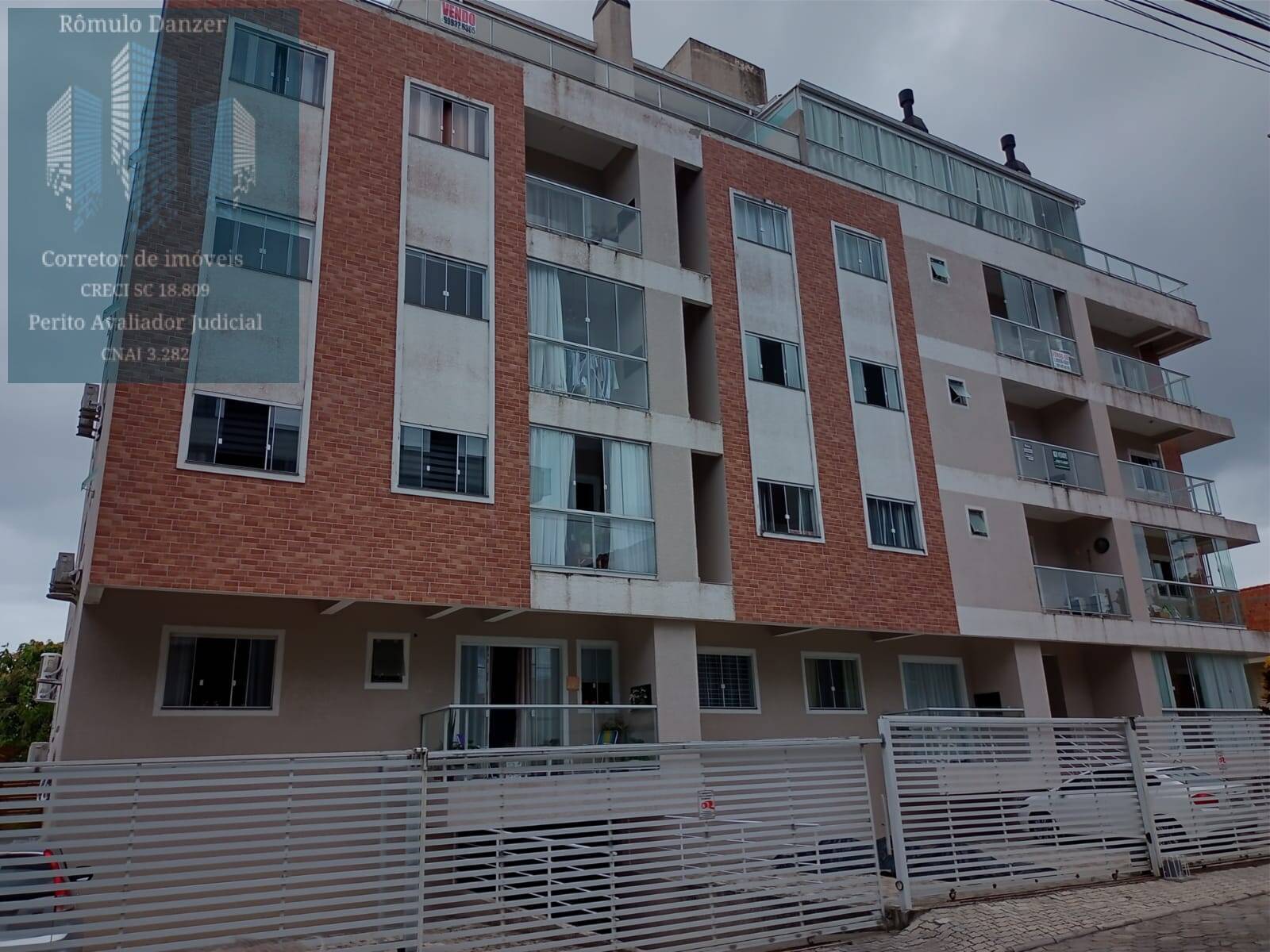 Apartamento à venda com 2 quartos, 220m² - Foto 1