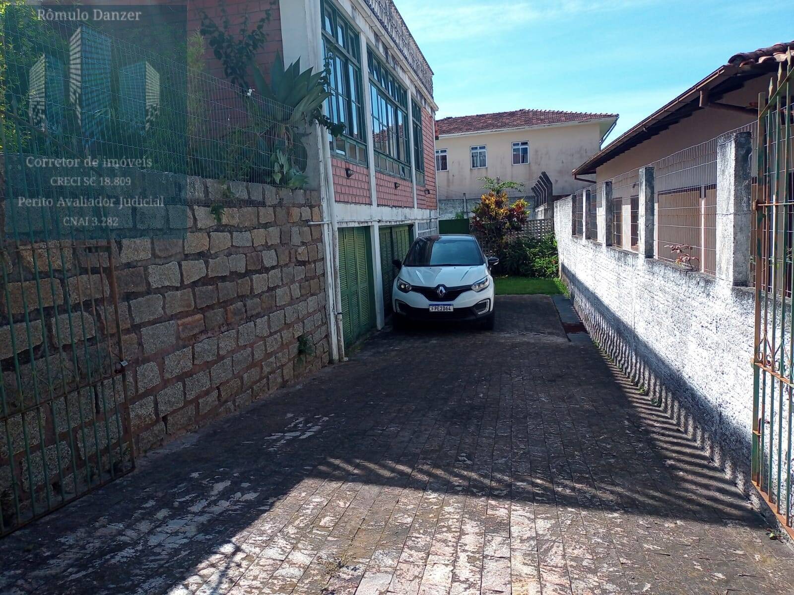 Casa à venda com 5 quartos, 370m² - Foto 7