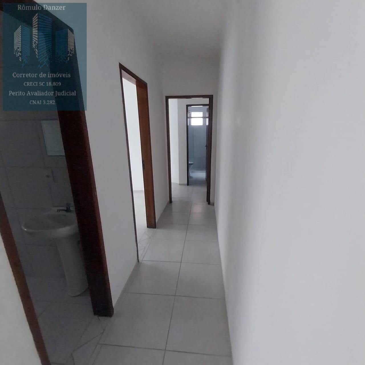 Apartamento à venda com 2 quartos, 100m² - Foto 4