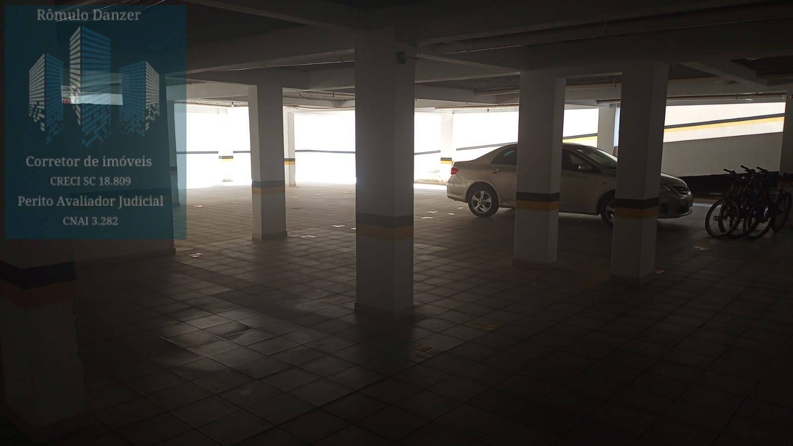 Apartamento à venda com 3 quartos, 110m² - Foto 13