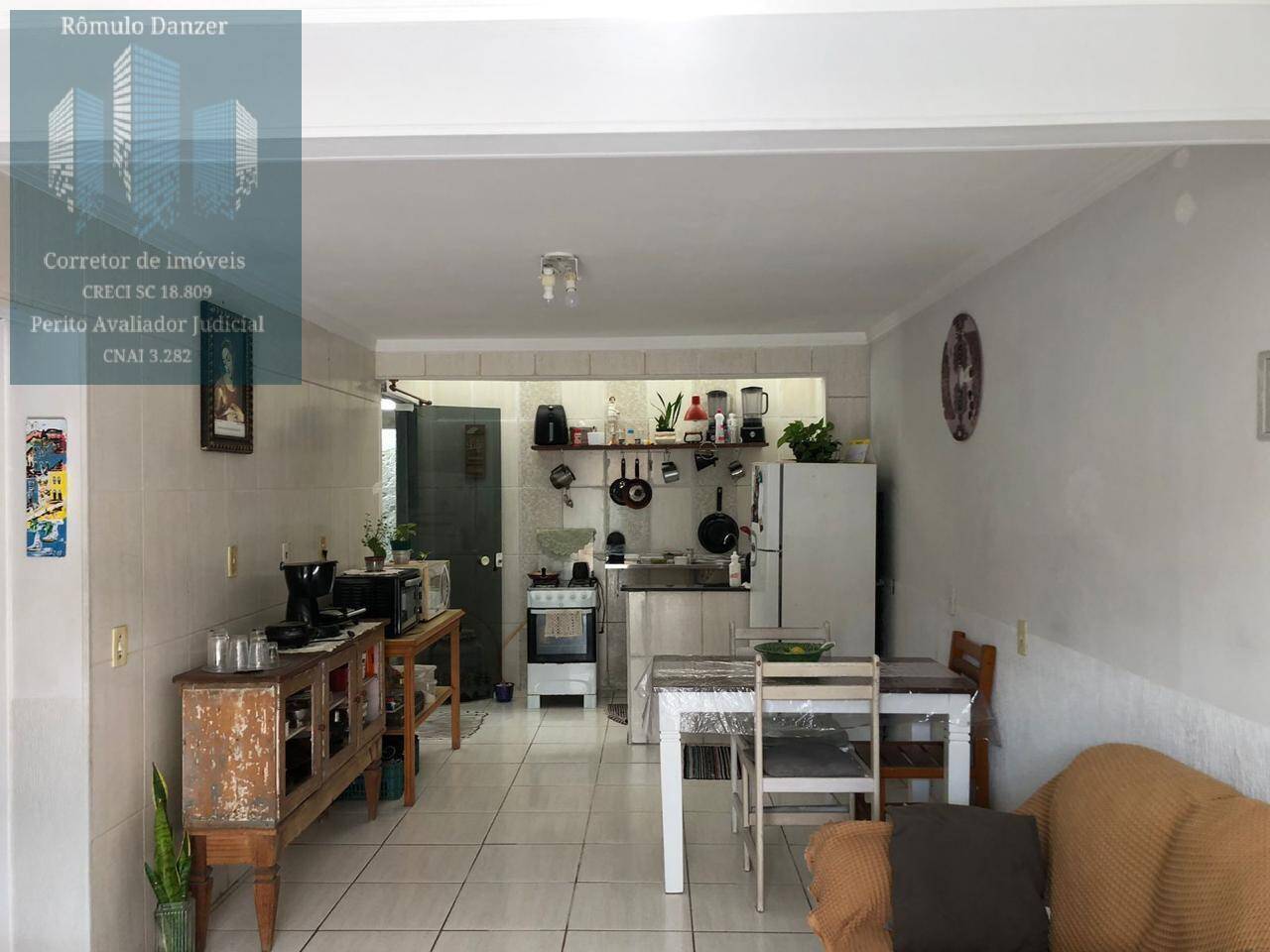 Casa à venda com 2 quartos, 110m² - Foto 13