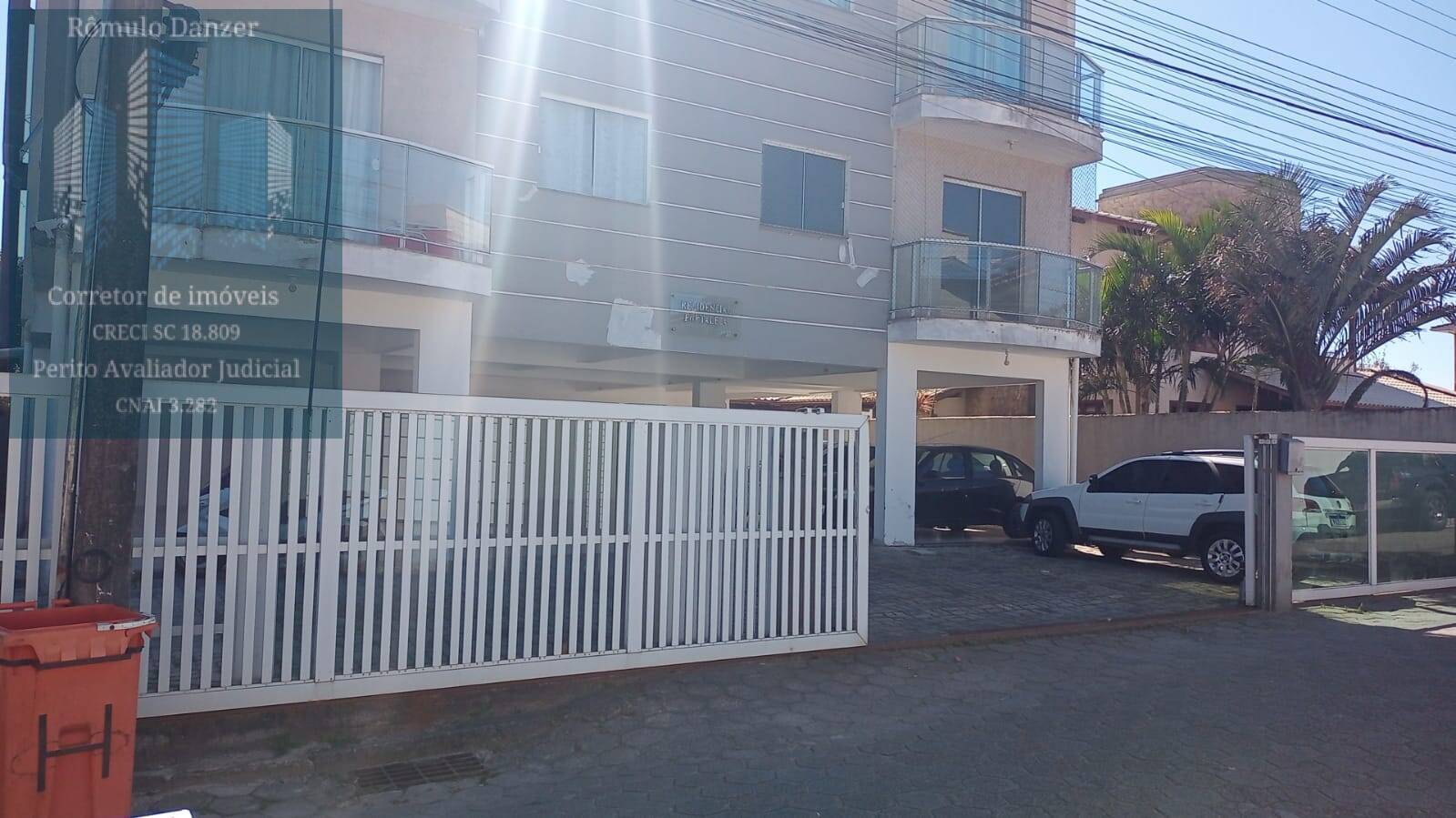 Apartamento à venda com 2 quartos, 80m² - Foto 2