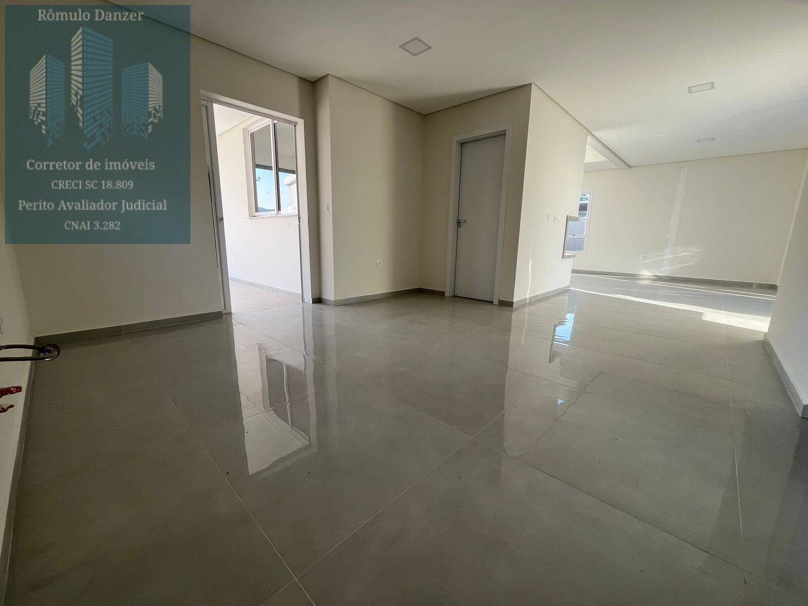 Casa à venda com 4 quartos, 228m² - Foto 10