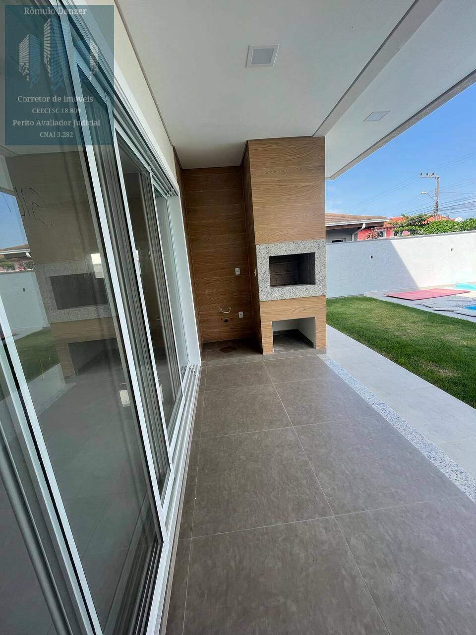 Casa à venda com 3 quartos, 200m² - Foto 16