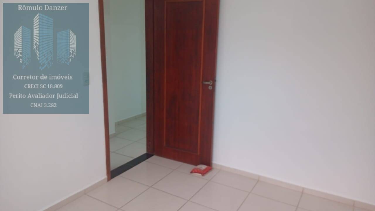 Apartamento à venda com 2 quartos, 60m² - Foto 13