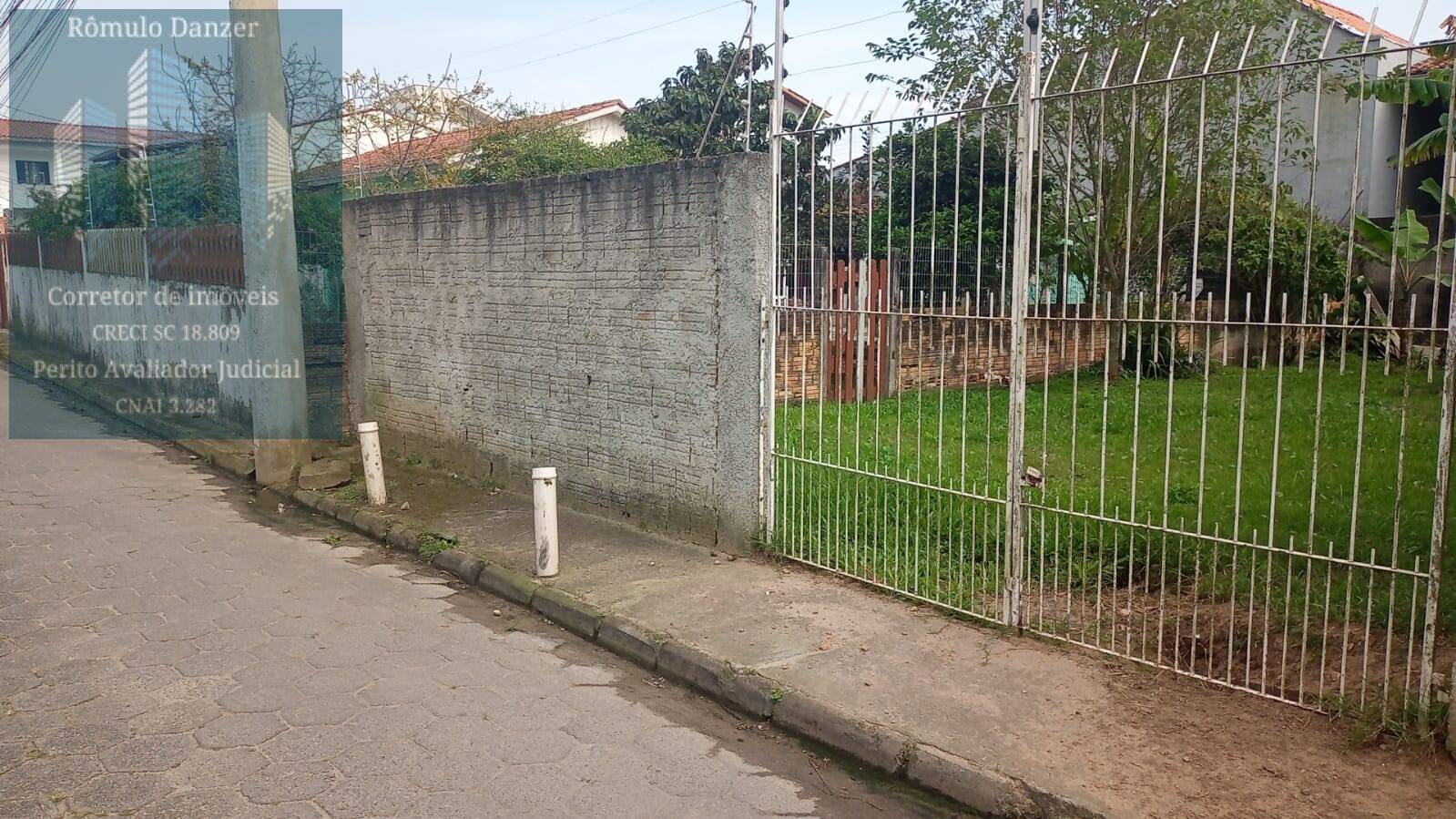 Terreno à venda, 300m² - Foto 1