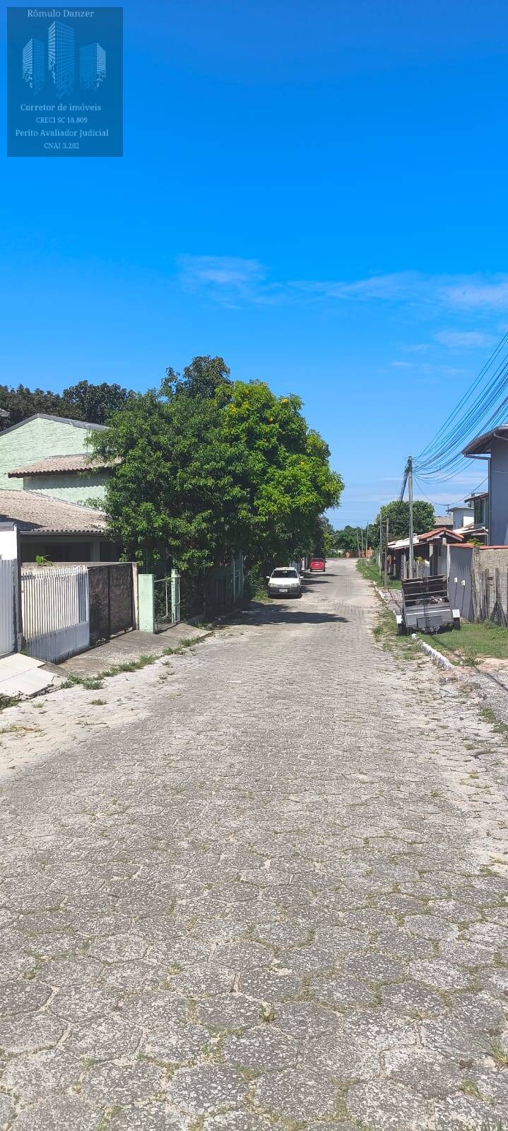 Casa à venda com 2 quartos, 60m² - Foto 13