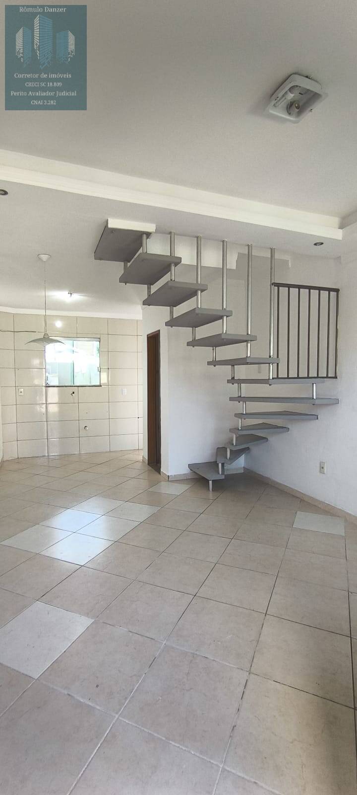 Casa à venda com 2 quartos, 60m² - Foto 19