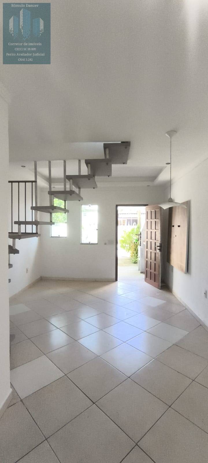 Casa à venda com 2 quartos, 60m² - Foto 21